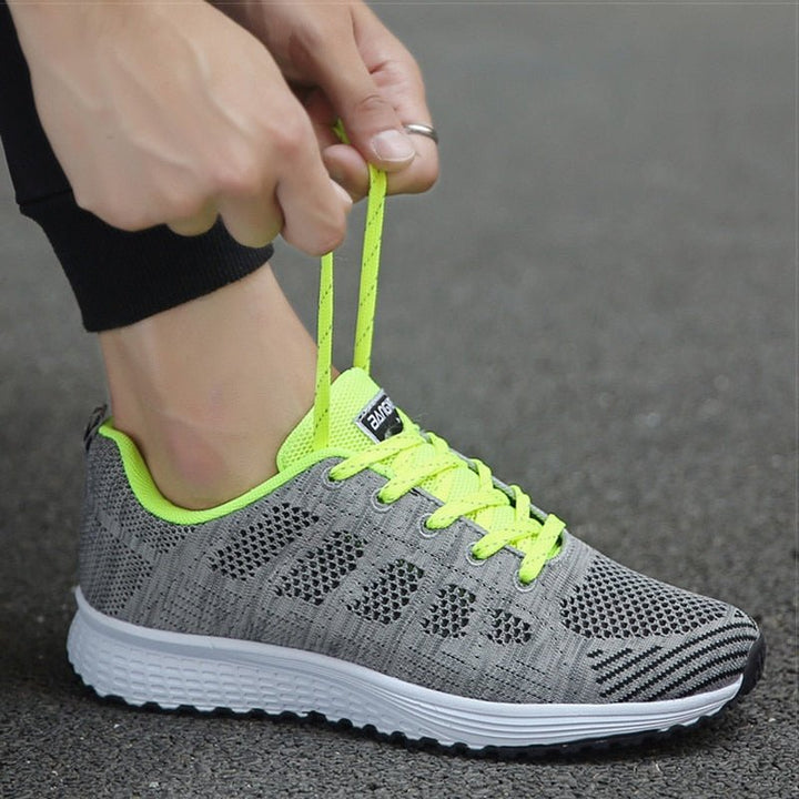 Sarah | Stilvolle und atmungsaktive orthopädische Schnürsneaker