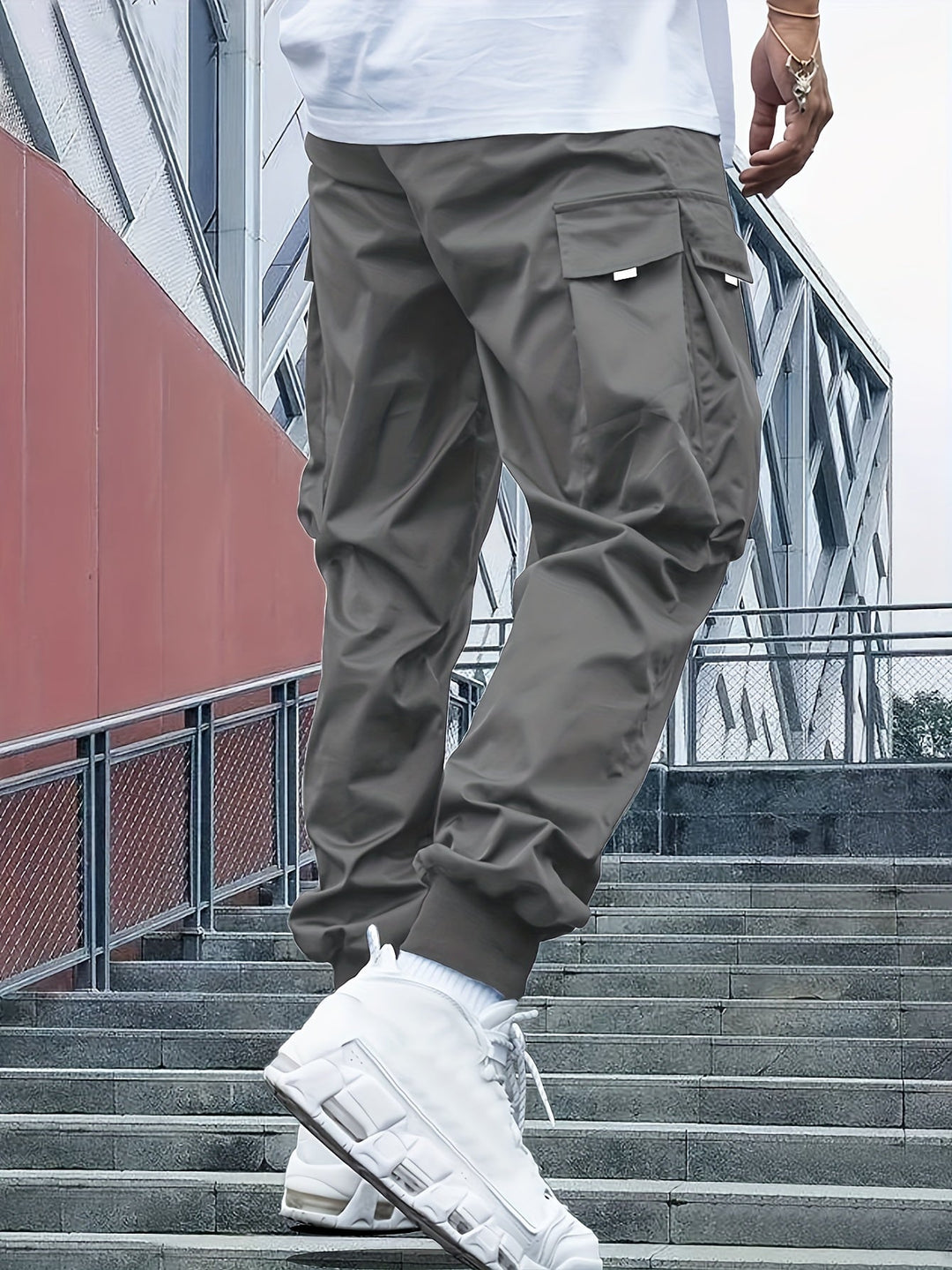 Liam | Robuste und moderne Cargo-Jogginghose