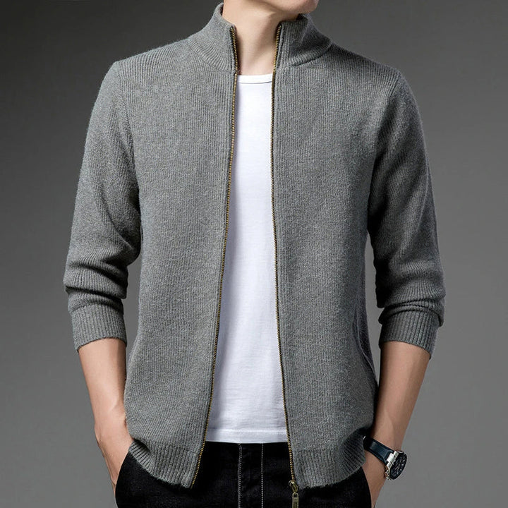 Julian | Klassischer und weicher Strickcardigan für Herren