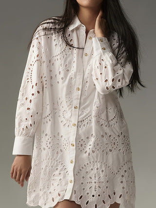 Jessica | Elegantes Tunikashirt mit Lochstickerei und Knopfleiste