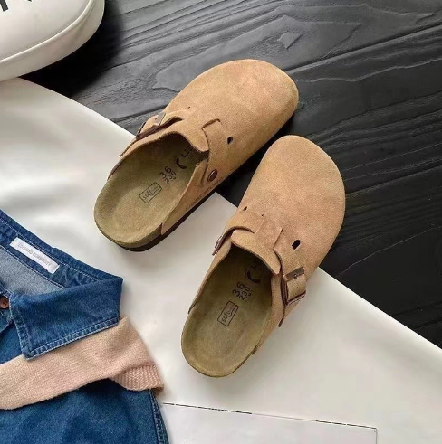 Eliana | Mules douces et confortables en daim à enfiler pour femme