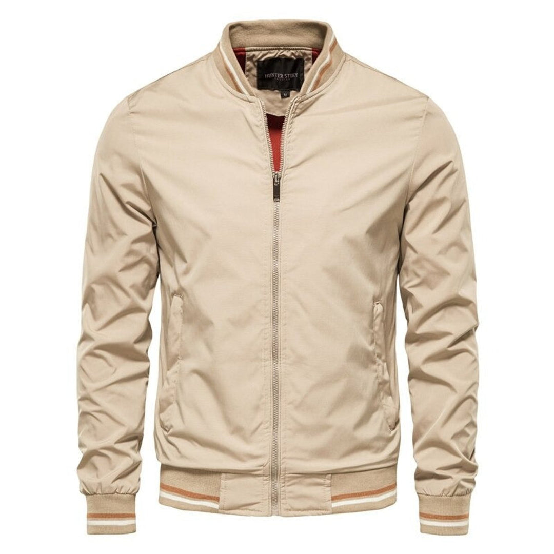Mason | Modern And Sporty Contrast Ribbed Bomber Jacket