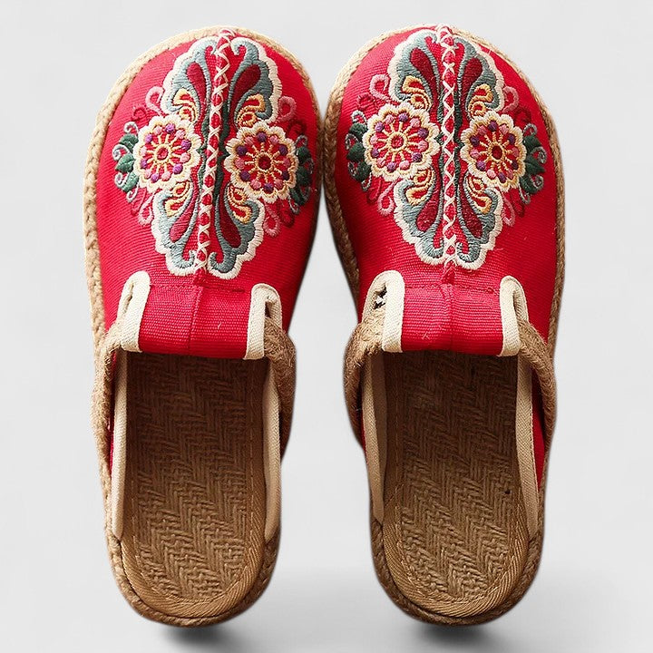 Emma | Mules chic et légères à broderies florales