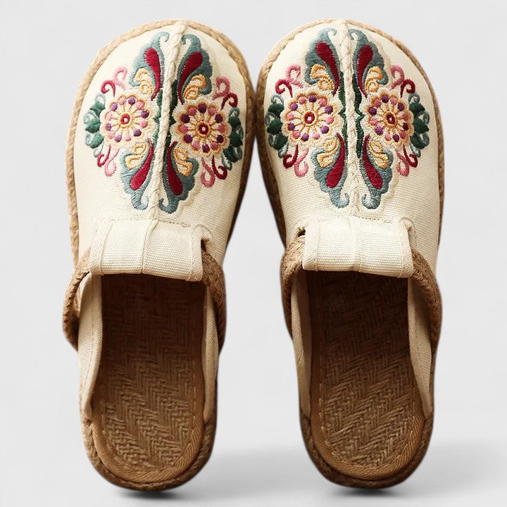 Emma | Mules chic et légères à broderies florales
