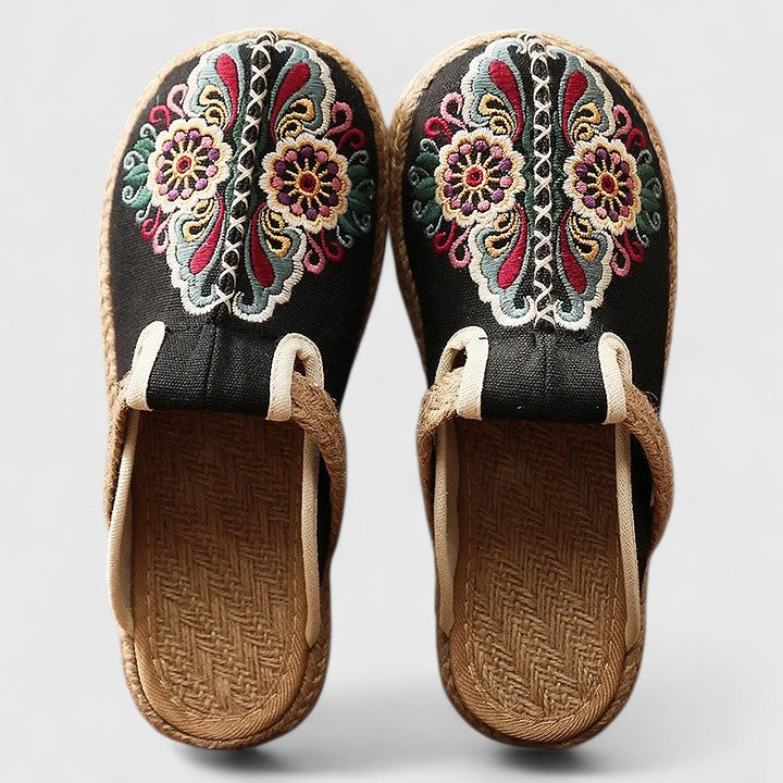 Emma | Mules chic et légères à broderies florales