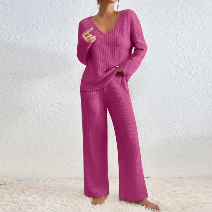 Freya | Completo due pezzi in maglia a coste con scollo a V, confortevole