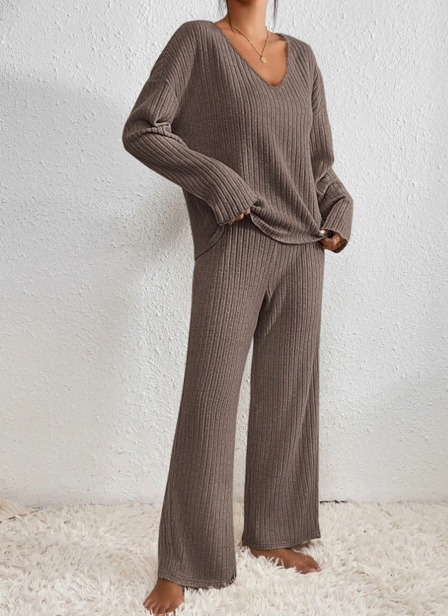 Freya | Completo due pezzi in maglia a coste con scollo a V, confortevole