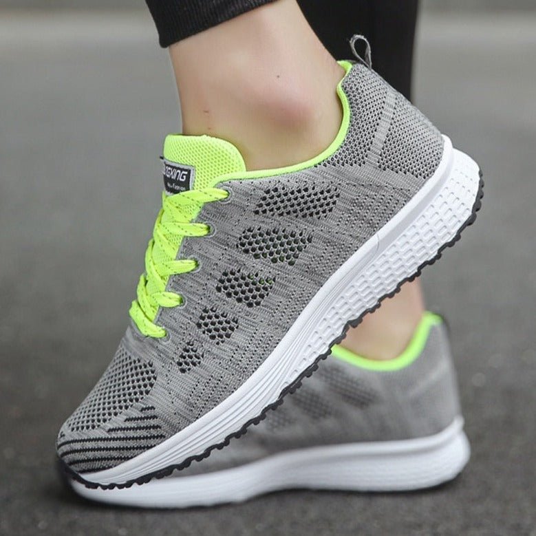 Sarah | Stilvolle und atmungsaktive orthopädische Schnürsneaker
