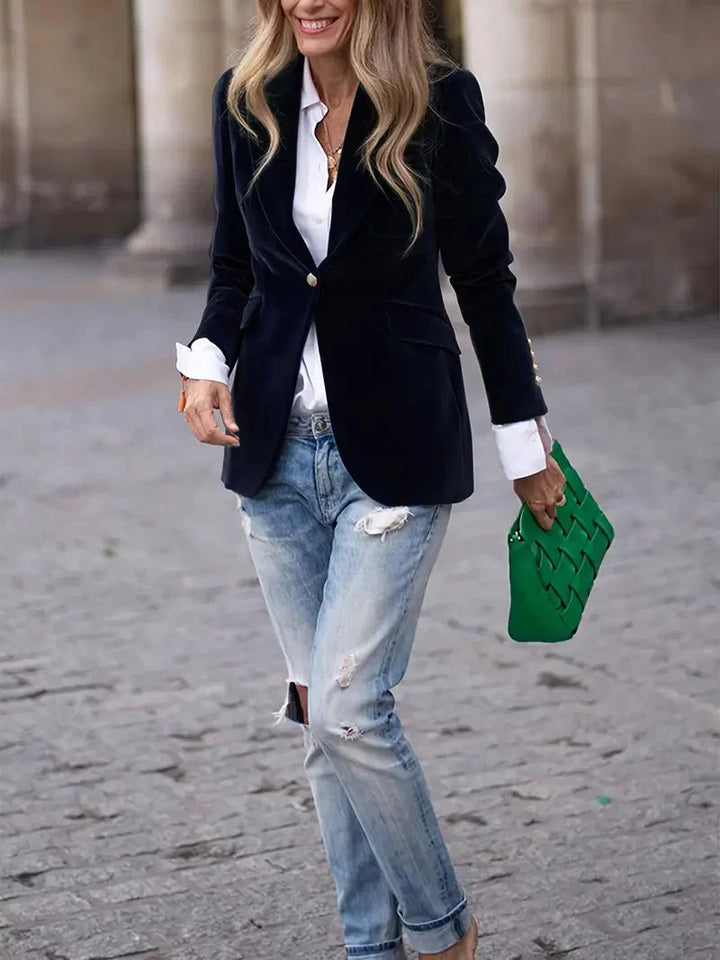 Sophia | Comfortable And Luxurious Women's Velvet Blazer