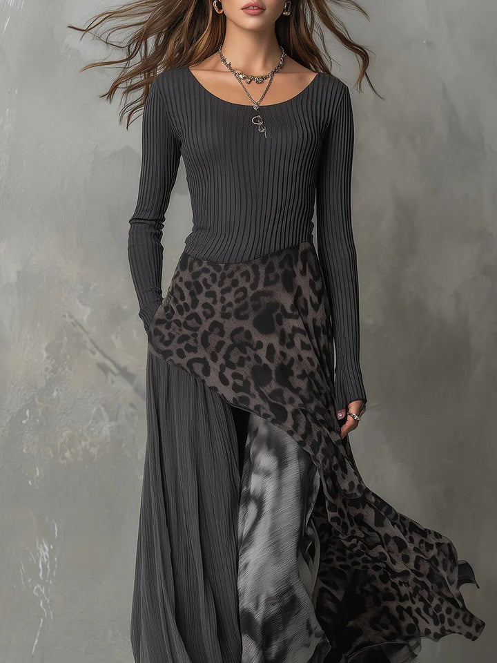 Juliane | Rib-Knit Leopard Print Long-Sleeved Maxi Dress
