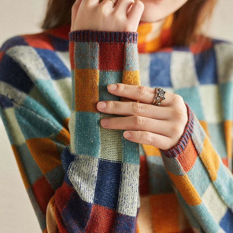 Celina | Classic Luxury Cashmere Sweater 6