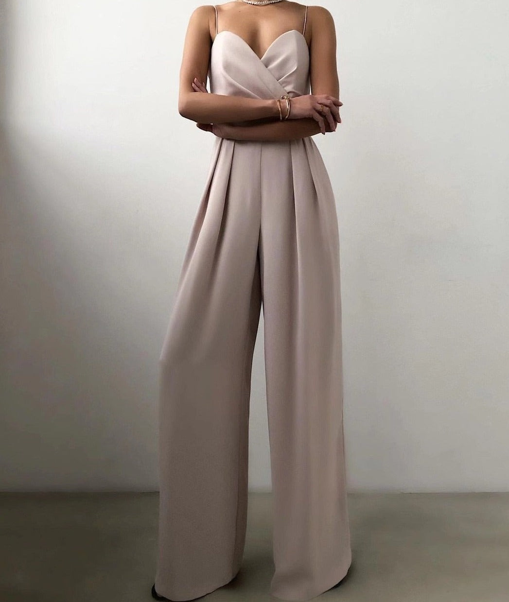 Clara | Chic and Comfortable Wide-Leg Jumpsuit 4