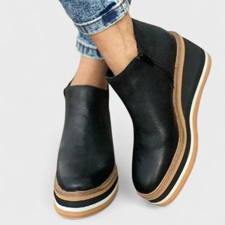Harper | Comfortable And Waterproof platform boots 1