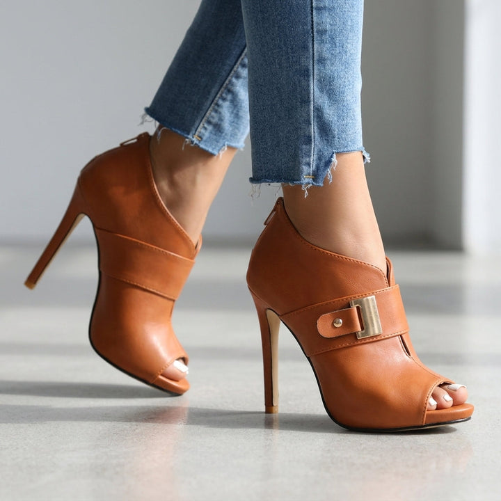 Isabella | Classic and Comfortable Open Toe Buckle Block Heel 5