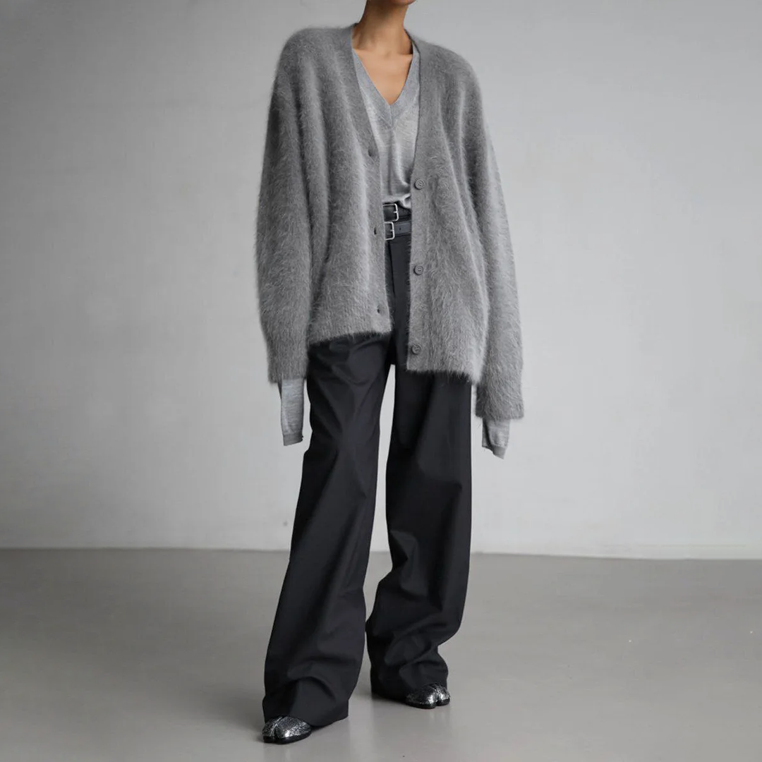 Isabella | Soft Cashmere-Nylon Loose Cardigan 2