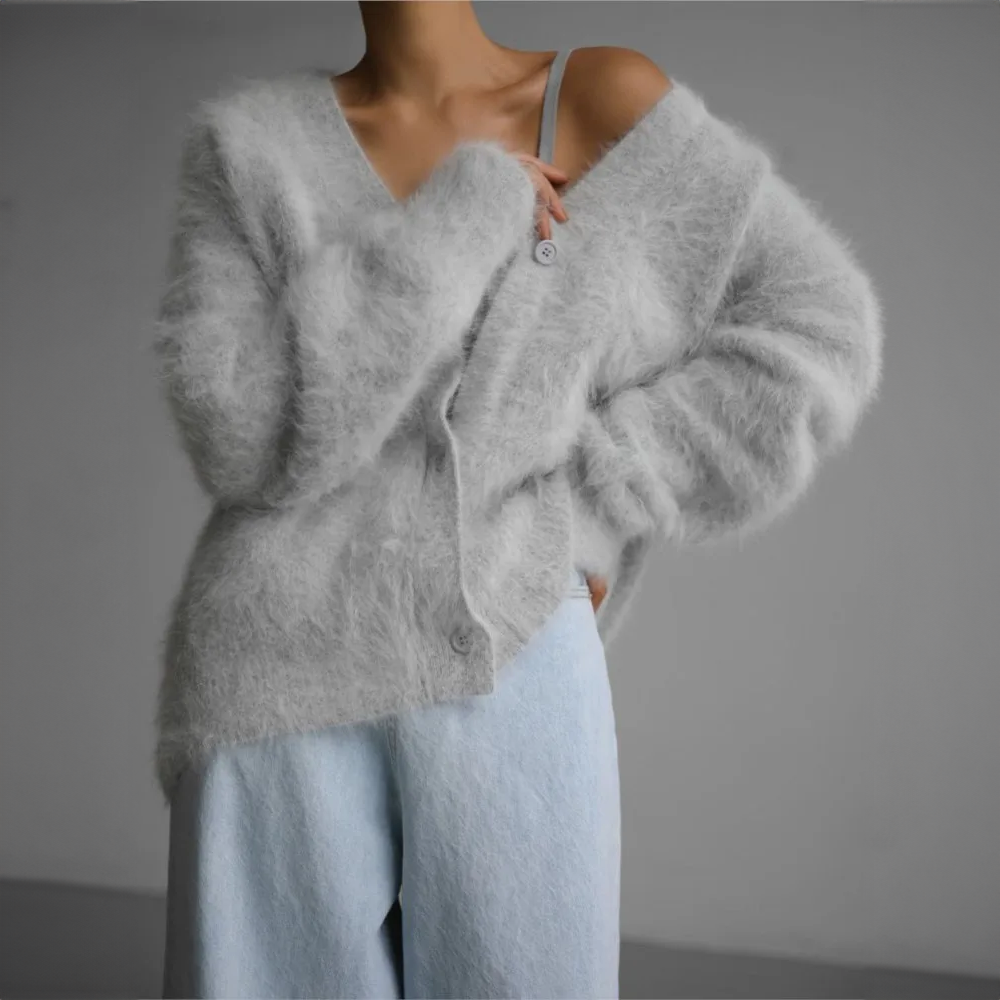 Isabella | Soft Cashmere-Nylon Loose Cardigan 4
