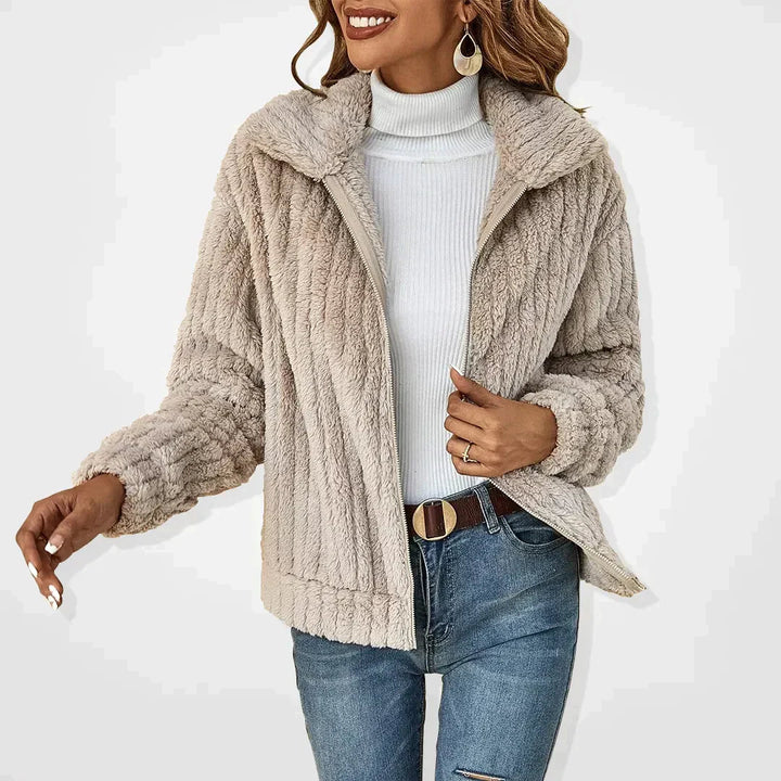 Isadora | Fluffy Cardigan 2