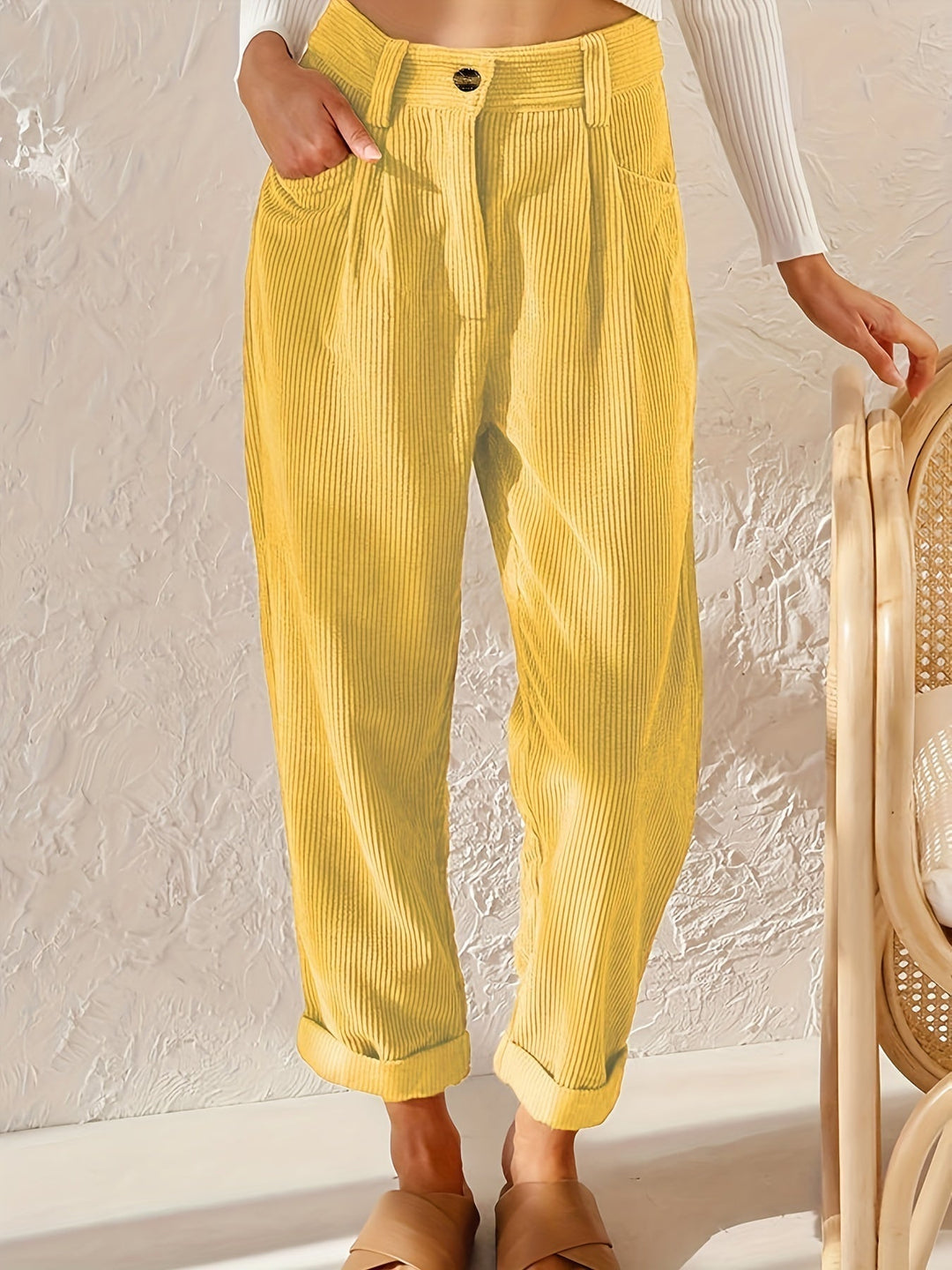 Jane | Corduroy Straight-Leg Trousers 1