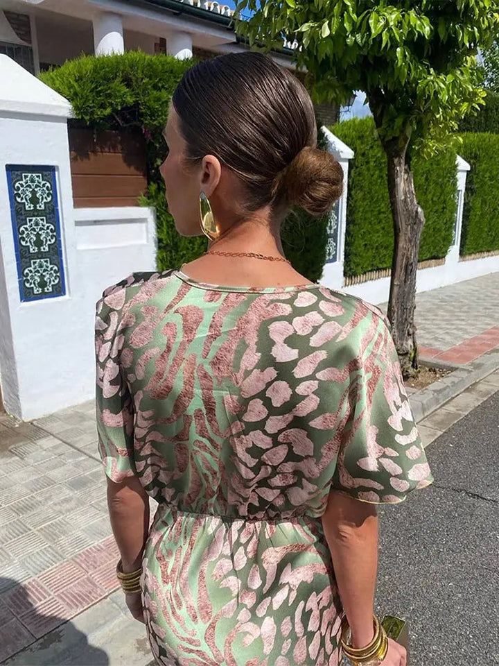 Johanna | Sophisticated Copper Twist-Detail Midi Dress 4