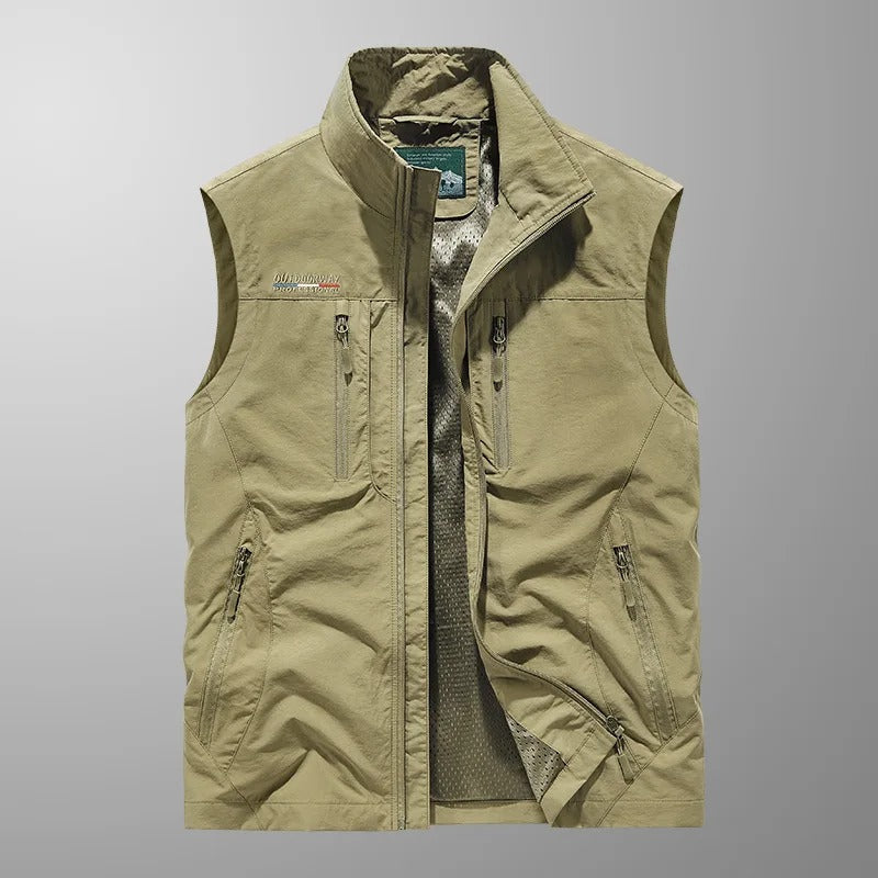 Logan | Modern Men’s Sleeveless Cargo Vest 3