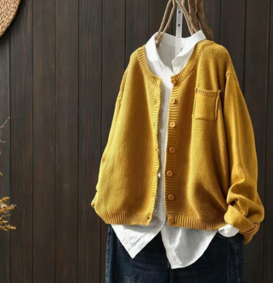 Madison | Chic & Cozy Women's Relaxed Cardigan 3