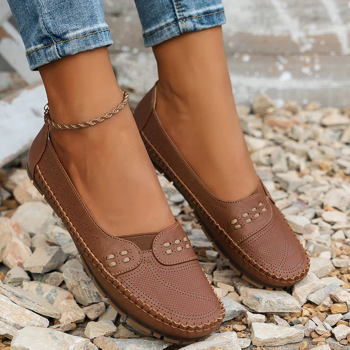 Madison | Comfortable and Modern Orthopedic Walking Shoes 7
