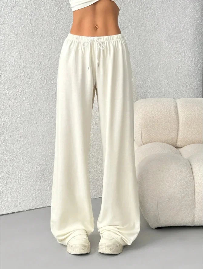 Sofia | Comfortable and modern wide leg jogging pants 4