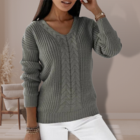 Pull col en V à mailles fines premium