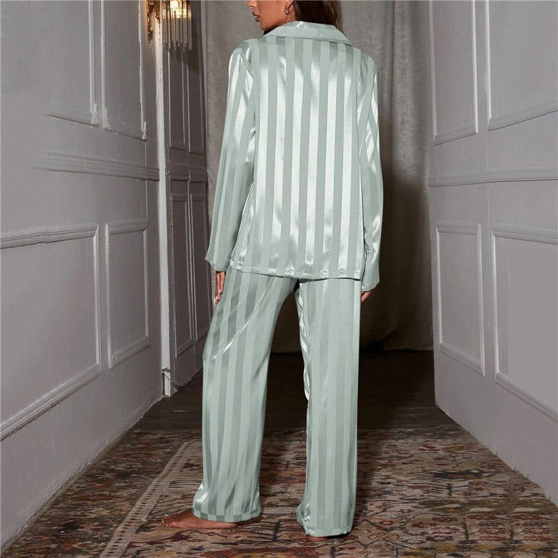 Victoria | Luxurious And Silky Satin Pajama Set 4