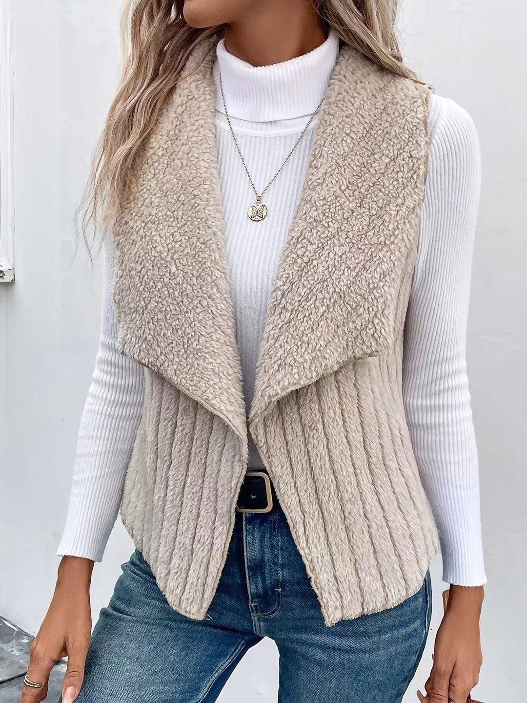 Women's vest made of soft faux fur Drune 10