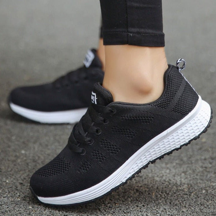 Sarah | Stilvolle und atmungsaktive orthopädische Schnürsneaker