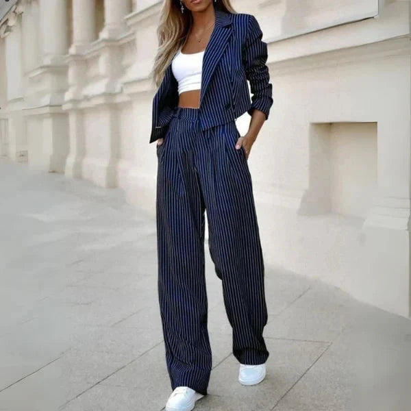 Amelia | Modernes und stilvolles zweiteiliges Damen-Set