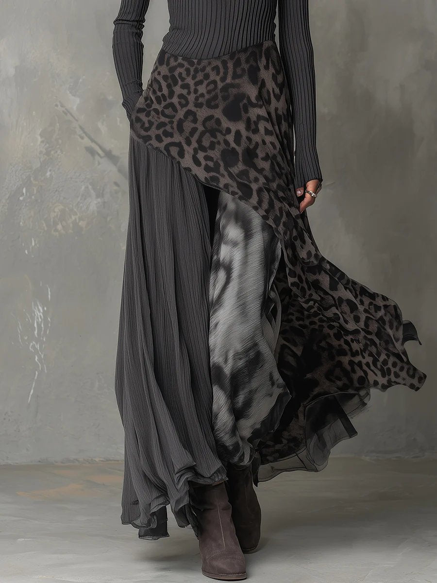 Juliane | Rib-Knit Leopard Print Long-Sleeved Maxi Dress