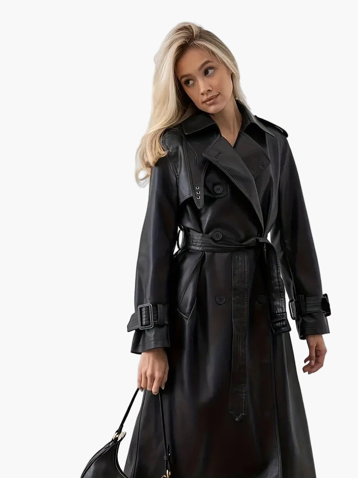 Karolin | Eleganter und markanter Trenchcoat aus Kunstleder