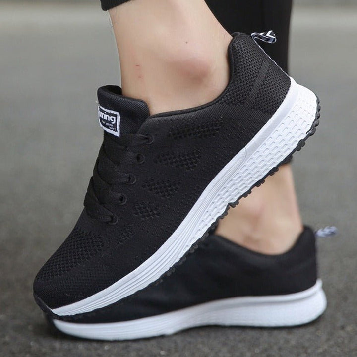 Sarah | Stilvolle und atmungsaktive orthopädische Schnürsneaker